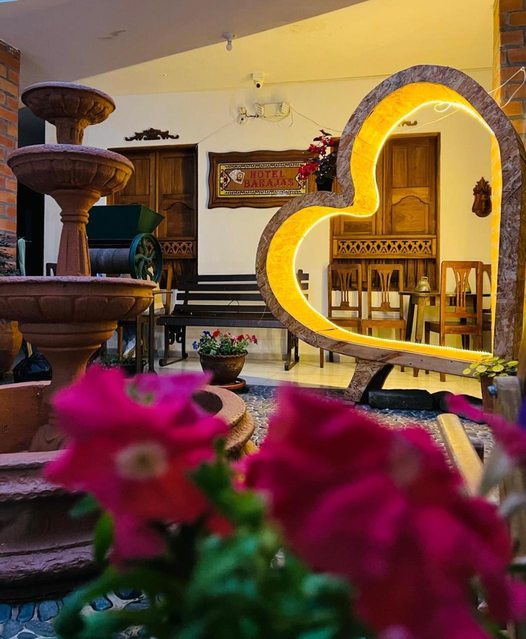 Hotel Barajas Хардин Екстериор снимка